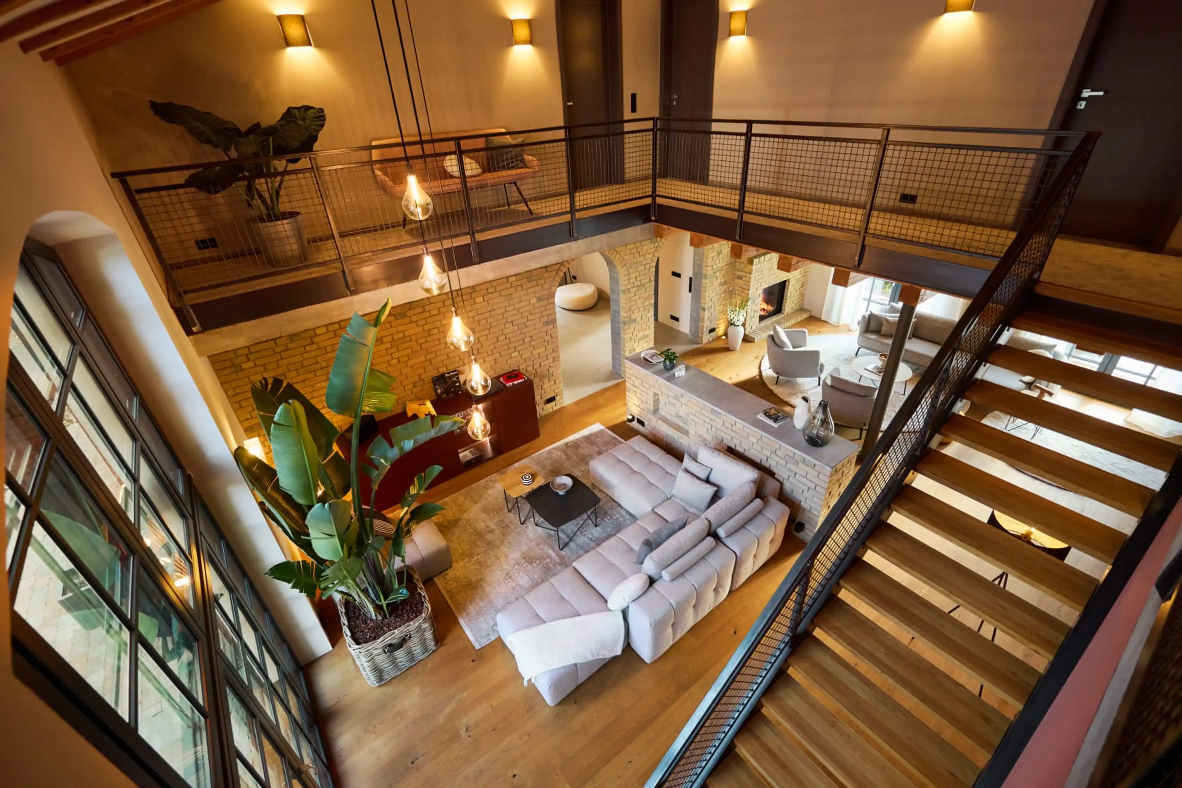 Förde-Traumhaus - Blick von oben in das Wohnzimmer