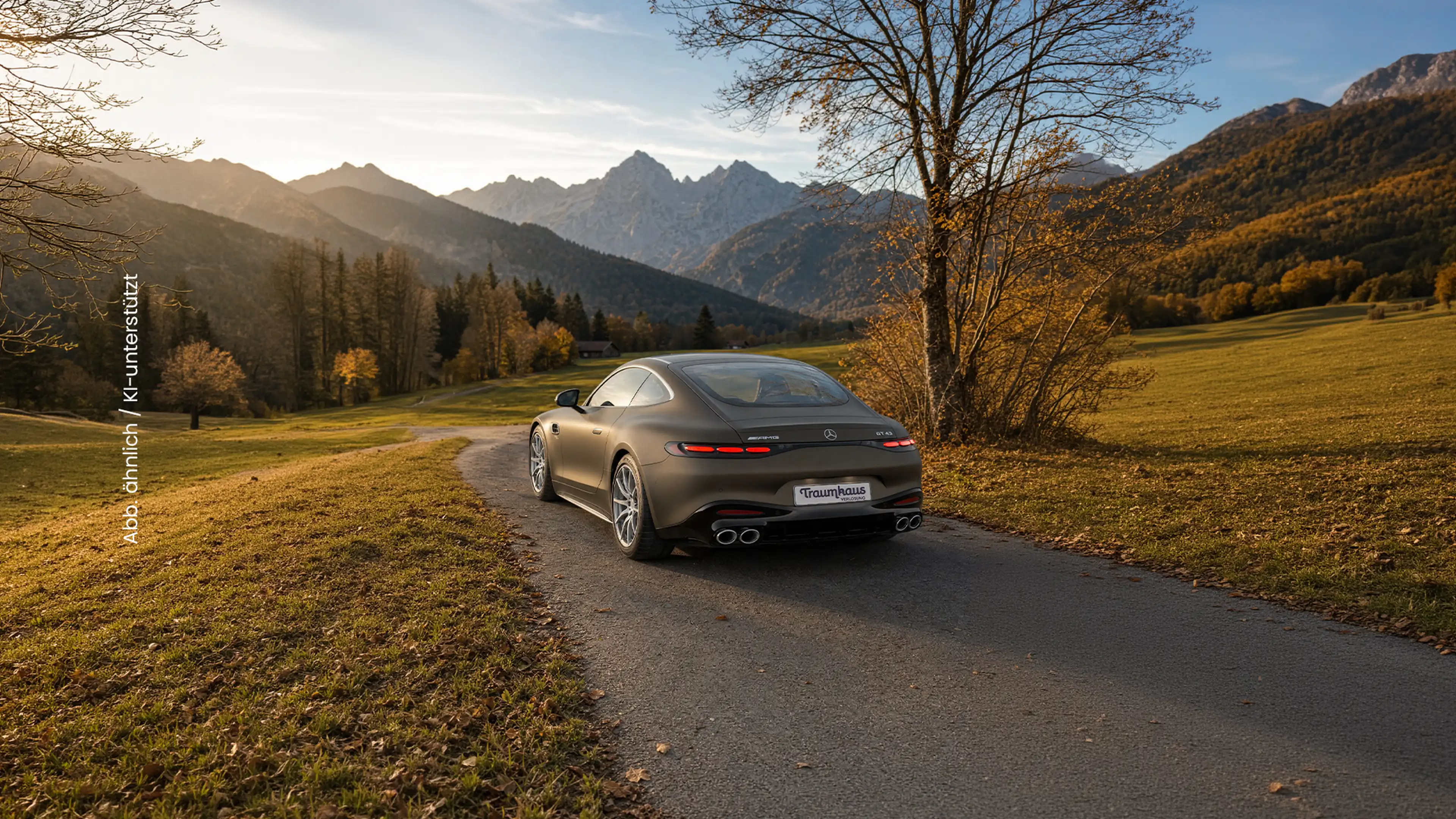 Der Mercedes AMG GT Coupe auf einer Landstraße