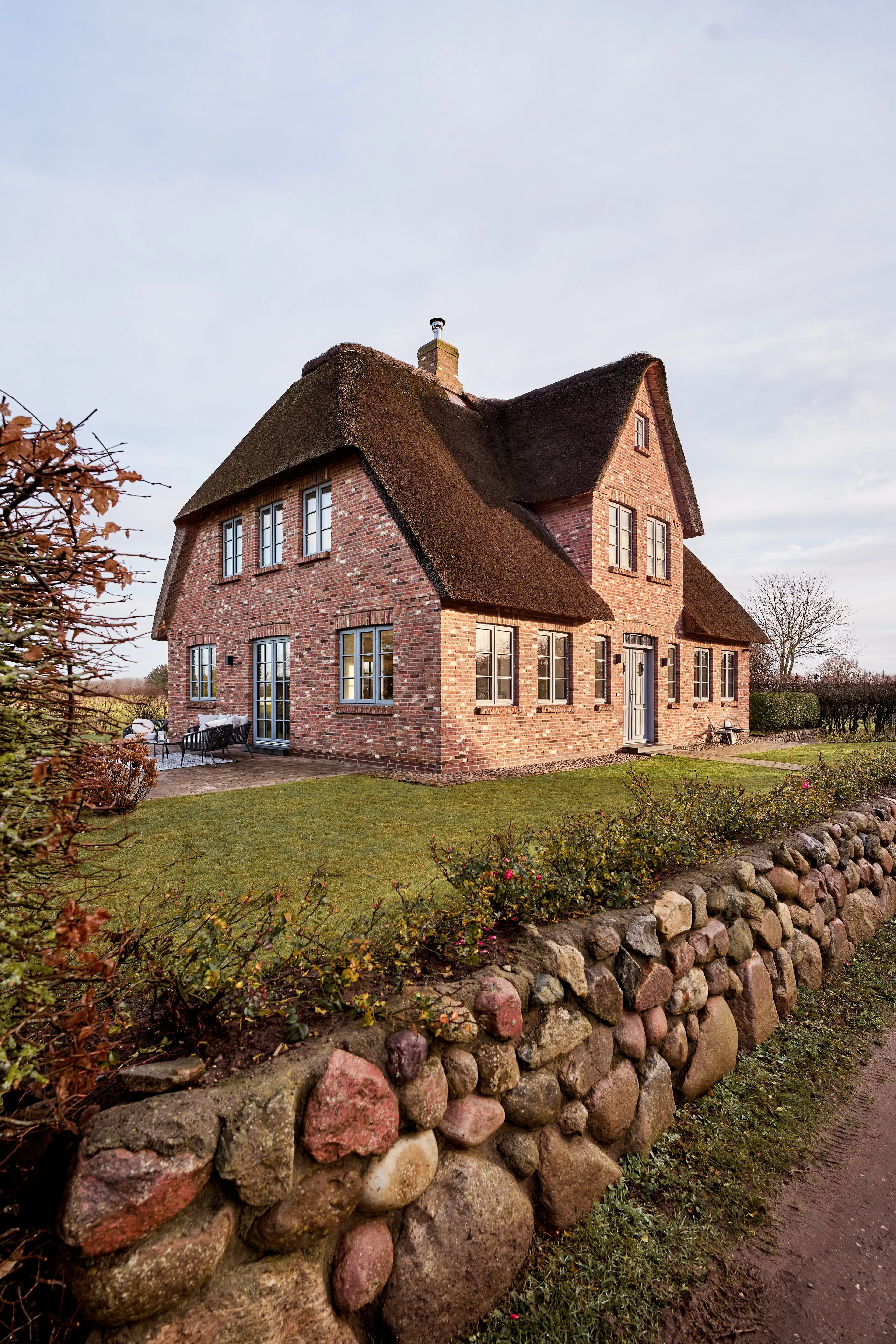 Das Traumhaus auf Föhr mit Reetdach und rotem Backstein