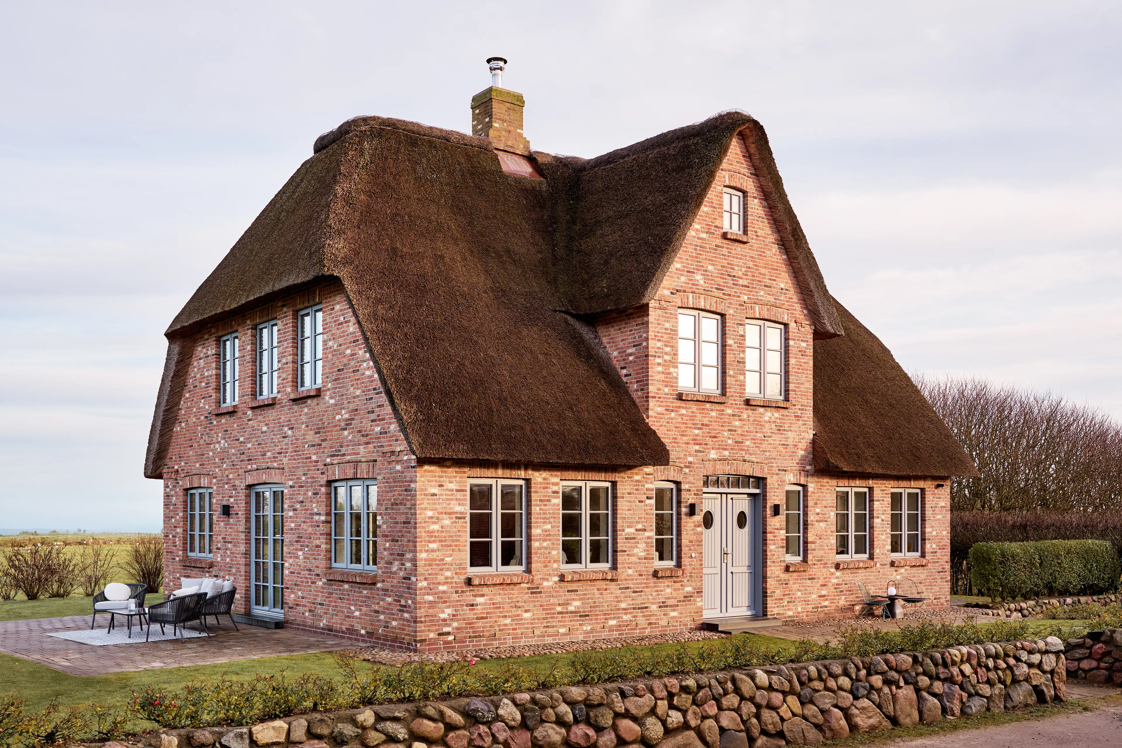 Das Traumhaus auf Föhr mit Reetdach und rotem Backstein